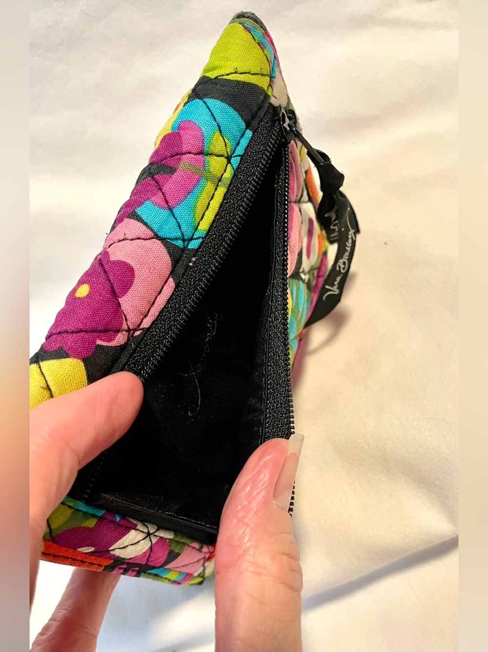 *RARE* Vera Bradley Va Va Bloom Tri-Fold Compact Wallet - Quilted Cotton-6” x 4 - Picture 9 of 12
